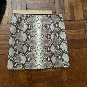 MICHAEL KORS Python Snakeskin Mini Skirt. Like New.